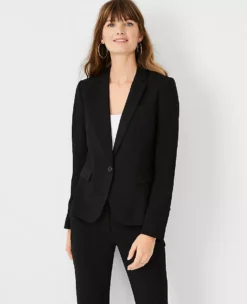 The One-Button Blazer In Seasonless Stretch Core Black