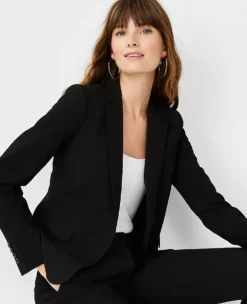 The One-Button Blazer In Seasonless Stretch Core Black -Anntaylor Shop 441032 6600 ALT2