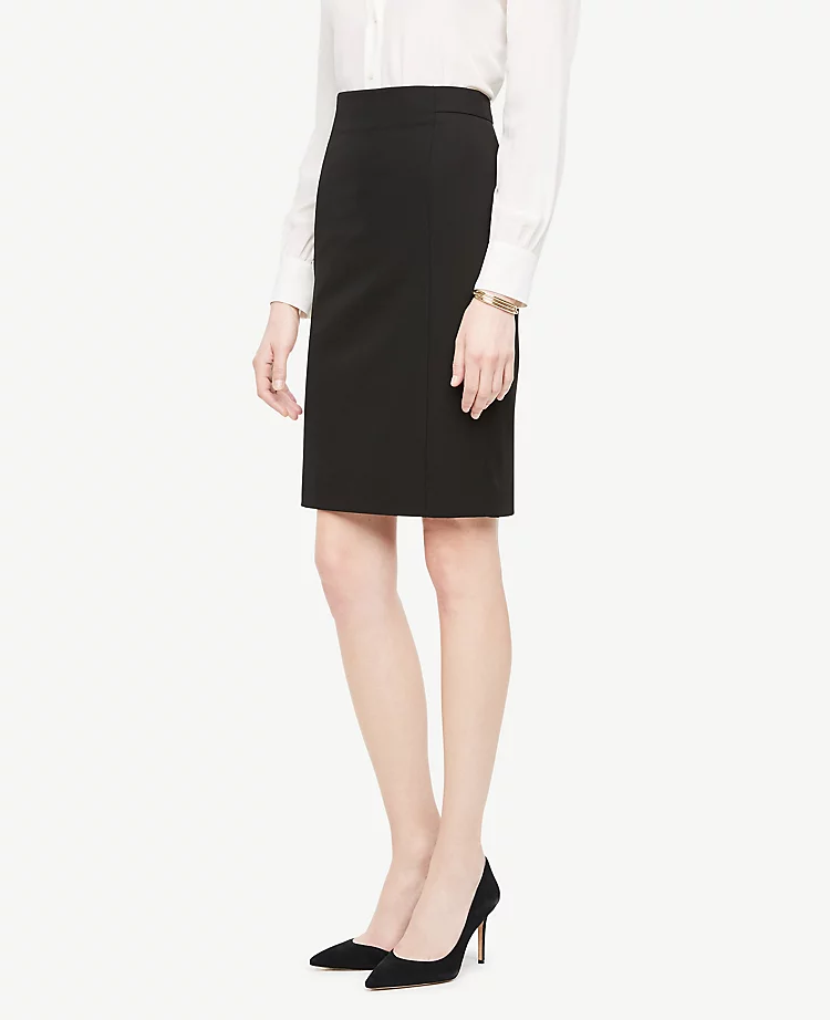 The Seamed Pencil Skirt In Seasonless Stretch 6 The Seamed Pencil Skirt In Seasonless Stretch - Image 4