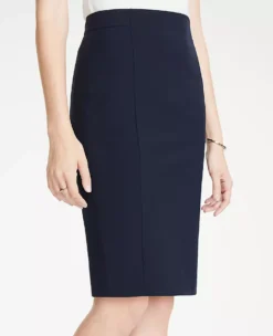 The Seamed Pencil Skirt In Seasonless Stretch - Curvy Fit