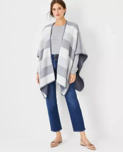 Colorblock Open Poncho