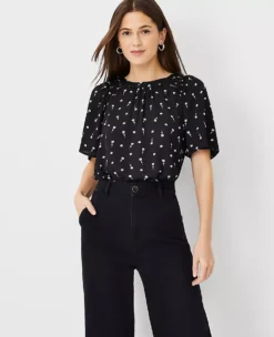 Floral Mixed Media Smocked Neck Top 7 Floral Mixed Media Smocked Neck Top -Anntaylor Shop 610120 2222 ALT2