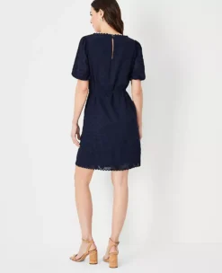 Petite Floral Clip Shift Dress -Anntaylor Shop 611473 2941 ALT1