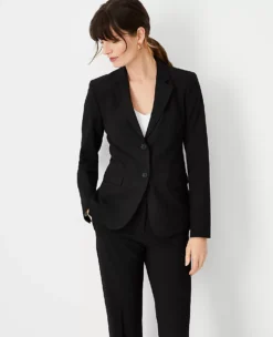 The Petite Notched Two Button Blazer In Seasonless Stretch