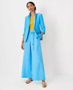 The Petite Hutton Blazer In Pique Texture -Anntaylor Shop 614252 2643 ALT3