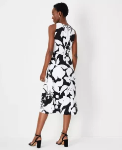 Petite Floral Shadow Sleeveless Wrap Dress -Anntaylor Shop 614488 2222 ALT1