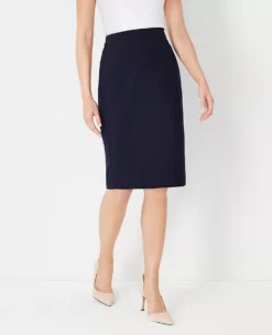 The Petite Seamed Pencil Skirt In Seasonless Stretch