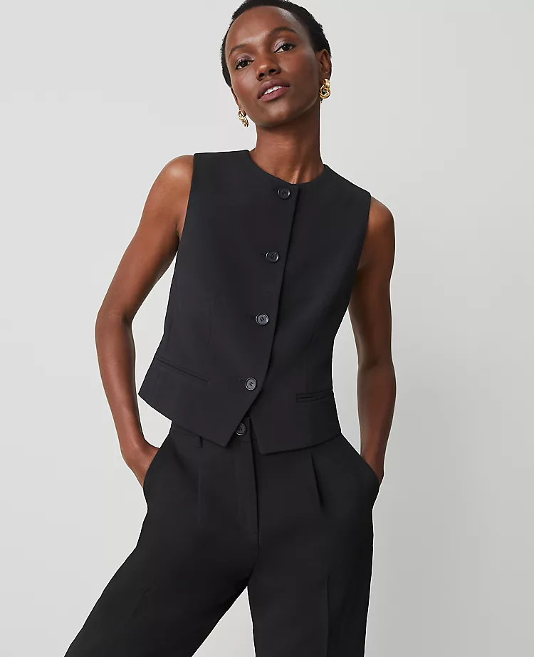 The Cropped Vest In Fluid Crepe Black 3 The Cropped Vest In Fluid Crepe Black