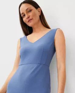 Petite The Open V-neck Sheath Dress In Seasonless Stretch Precious Sapphire -Anntaylor Shop 829431 3044 ALT2