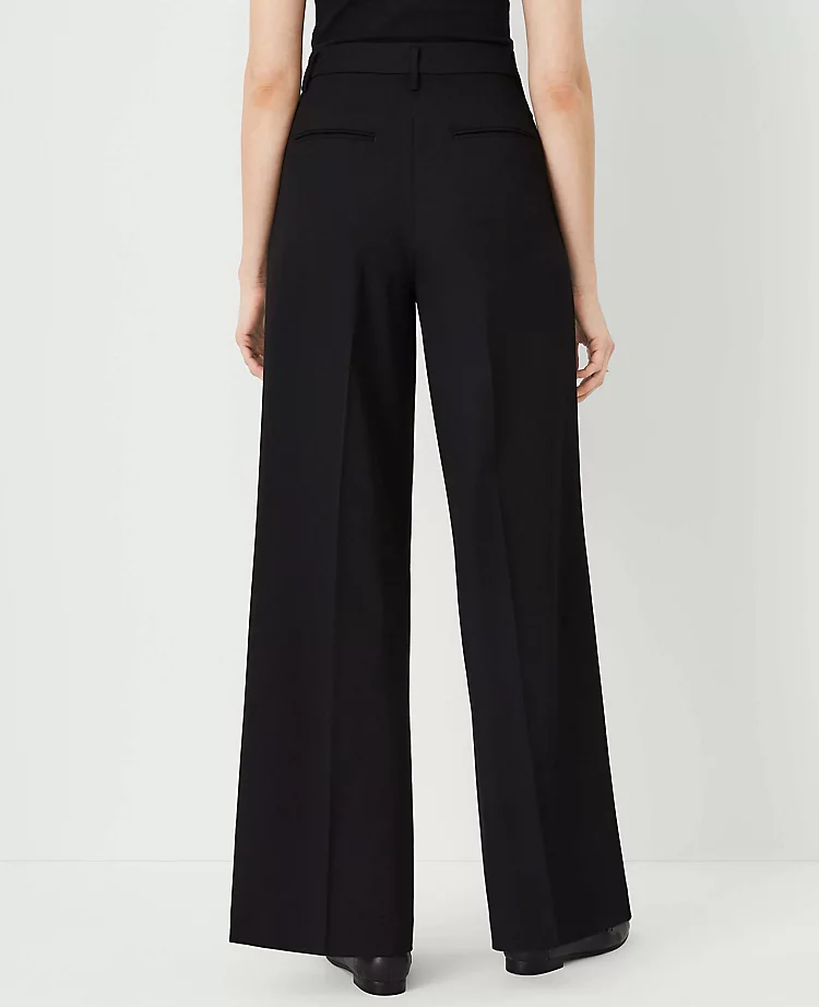 The Petite Pleated Wide-Leg Pant Black 5 The Petite Pleated Wide-Leg Pant Black - Image 3