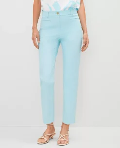 The Petite Cotton Crop Pant - Curvy Fit Gulf Stream Blue