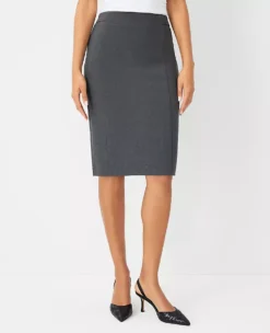The Petite Seamed Pencil Skirt In Seasonless Stretch - Curvy Fit Modern Charcoal