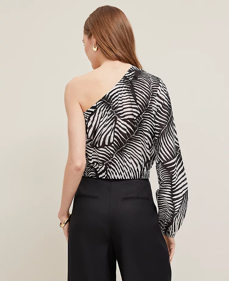 Petite One-Shoulder Blouse In Palm Print Black 5 Petite One-Shoulder Blouse In Palm Print Black - Image 3
