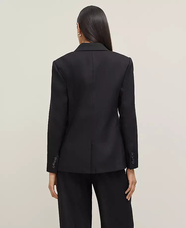 The Petite Notched Two Button Fitted Blazer In Linen Blend Black 4 The Petite Notched Two Button Fitted Blazer In Linen Blend Black - Image 2