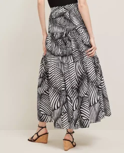 Petite Tiered Full Skirt In Palm Print Black 9 Petite Tiered Full Skirt In Palm Print Black -Anntaylor Shop 846305 519962 ALT2