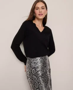 Petite V-Neck Sweater Black