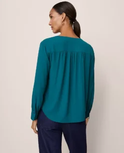 Petite V-Neck Popover Deep Atlantic Teal -Anntaylor Shop 846840 2073 ALT1