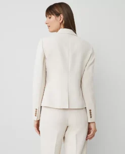 The Shorter One Button Blazer In Fluid Crepe Ivory Whisper 7 The Shorter One Button Blazer In Fluid Crepe Ivory Whisper -Anntaylor Shop 850454 9007 ALT1