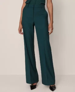 The Petite Wide-Leg Pant โ Curvy Fit Pine Grove