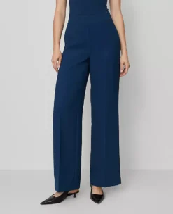 The Petite Wide-Leg Pant In Fluid Crepe โ Curvy Fit Moonlit Backdrop