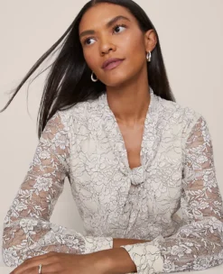 Petite Lace Tie V-Neck Popover Black/Ivory Combo