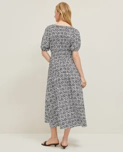 Petite Floral Smocked Puff Sleeve Dress Black 6 Petite Floral Smocked Puff Sleeve Dress Black -Anntaylor Shop 857336 522435 ALT1