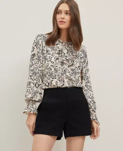 The Petite Denim Short Classic Black Wash