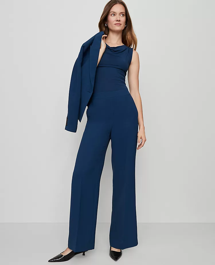 The Wide-Leg Pant In Fluid Crepe Moonlit Backdrop 3 The Wide-Leg Pant In Fluid Crepe Moonlit Backdrop